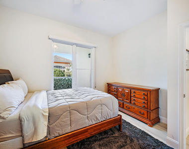1203 Town Center Drive - Photo Thumbnail 13