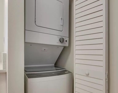1203 Town Center Drive - Photo Thumbnail 18