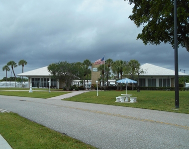 38 Leisure Boulevard - Photo Thumbnail 22