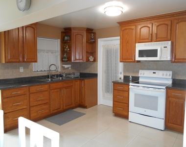 38 Leisure Boulevard - Photo Thumbnail 21