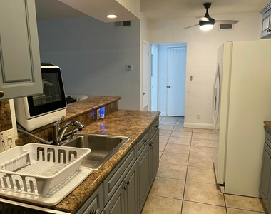 2200 S Ocean Drive - Photo Thumbnail 18
