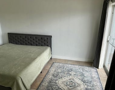 2200 S Ocean Drive - Photo Thumbnail 20