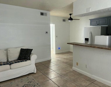 2200 S Ocean Drive - Photo Thumbnail 10