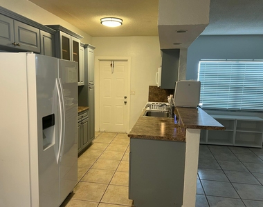 2200 S Ocean Drive - Photo Thumbnail 17
