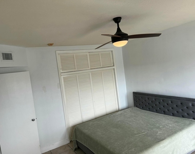 2200 S Ocean Drive - Photo Thumbnail 22