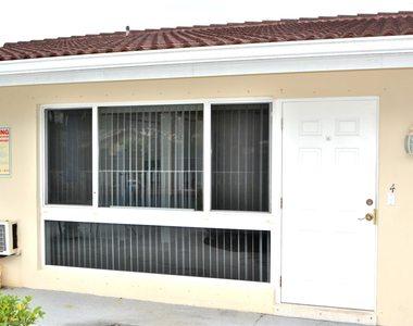 4209 Ne 21st Avenue - Photo Thumbnail 2