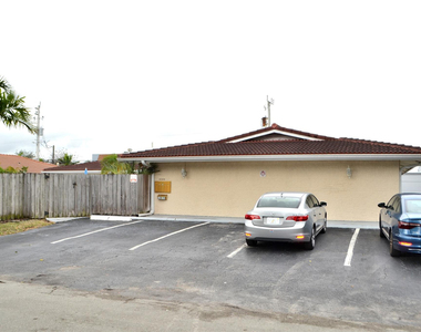 4209 Ne 21st Avenue - Photo Thumbnail 1
