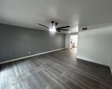 1904 Havana Avenue - Photo Thumbnail 3