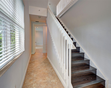 1508 Sw 4th Avenue - Photo Thumbnail 1