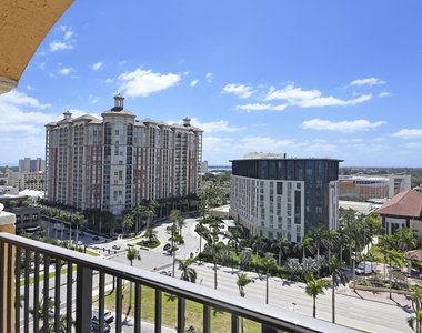 651 Okeechobee Boulevard - Photo Thumbnail 1