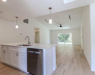 4696 April Avenue - Photo Thumbnail 9