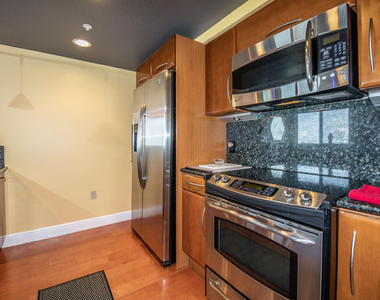 511 Lucerne Avenue - Photo Thumbnail 7