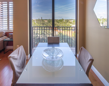511 Lucerne Avenue - Photo Thumbnail 5