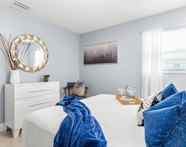 4953 Bayshore Drive - Photo Thumbnail 9