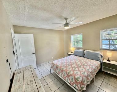 150 Ne 146th Street Ne - Photo Thumbnail 7