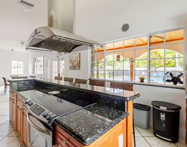 150 Ne 146th Street Ne - Photo Thumbnail 8