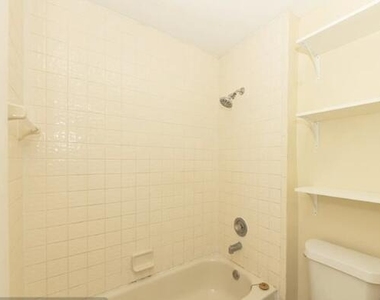 915 Buttonwood Avenue - Photo Thumbnail 8