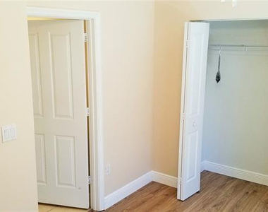 511 Se 5 Avenue - Photo Thumbnail 12