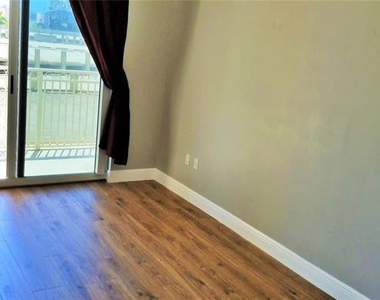 511 Se 5 Avenue - Photo Thumbnail 8