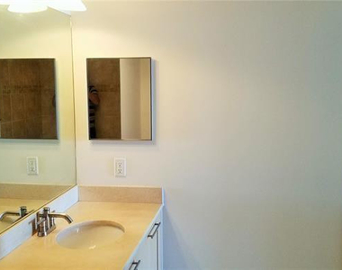 511 Se 5 Avenue - Photo Thumbnail 9