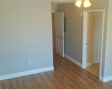 511 Se 5 Avenue - Photo Thumbnail 11