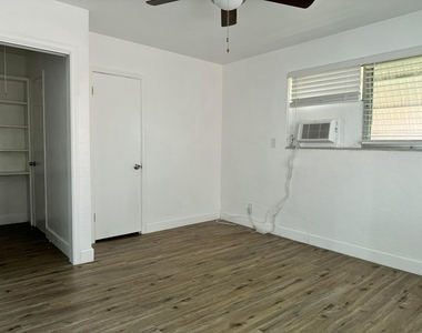 1734 Fletcher Street - Photo Thumbnail 7