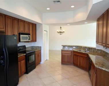 3485 Sw Sawgrass Villas Drive - Photo Thumbnail 1