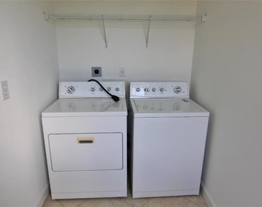 3485 Sw Sawgrass Villas Drive - Photo Thumbnail 10