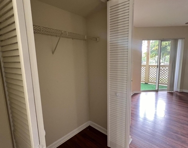 4879 Via Palm Lakes - Photo Thumbnail 34