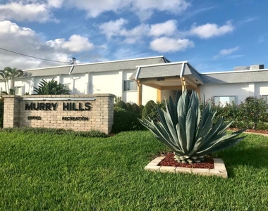 2920 Cynthia Lane - Photo Thumbnail 17