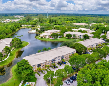 600 N Crestwood Ct Court N - Photo Thumbnail 40