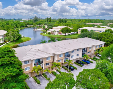 600 N Crestwood Ct Court N - Photo Thumbnail 43