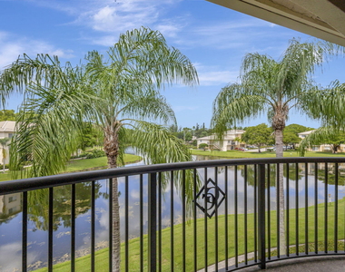 600 N Crestwood Ct Court N - Photo Thumbnail 27