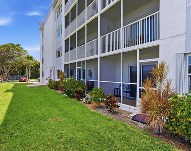 1516 S Lakeside Drive - Photo Thumbnail 1