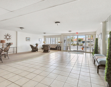 1516 S Lakeside Drive - Photo Thumbnail 24