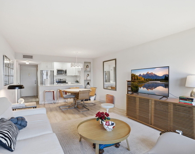 1516 S Lakeside Drive - Photo Thumbnail 11