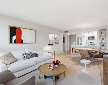 1516 S Lakeside Drive - Photo Thumbnail 9