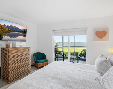 1516 S Lakeside Drive - Photo Thumbnail 19