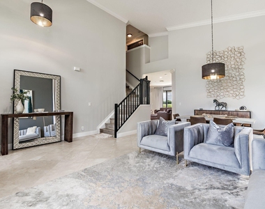 11137 Grandview Manor - Photo Thumbnail 3