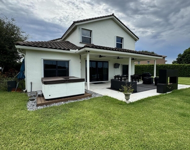 11137 Grandview Manor - Photo Thumbnail 15