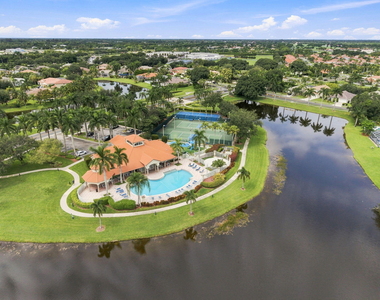 11137 Grandview Manor - Photo Thumbnail 33