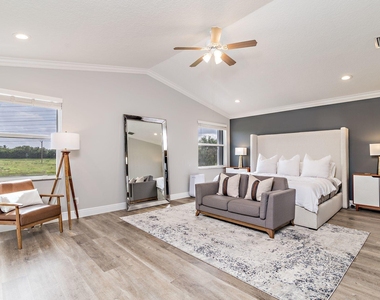 11137 Grandview Manor - Photo Thumbnail 10