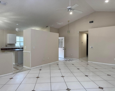 1038 W Jasmine Lane - Photo Thumbnail 8