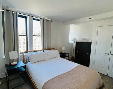 45 West 81st Street - Photo Thumbnail 5