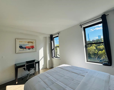 45 West 81st Street - Photo Thumbnail 1