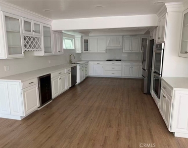 22835 Islamare Lane - Photo Thumbnail 3