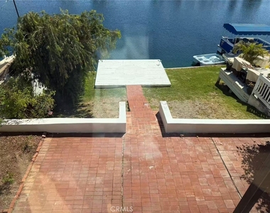22835 Islamare Lane - Photo Thumbnail 10