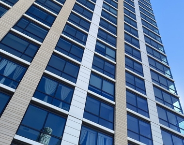 400 S Broadway - Photo Thumbnail 34