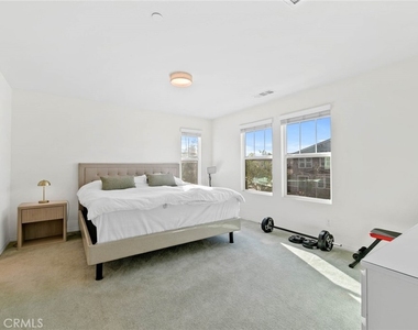 16746 Stags Leap Ln - Photo Thumbnail 20