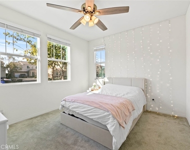 16746 Stags Leap Ln - Photo Thumbnail 17
